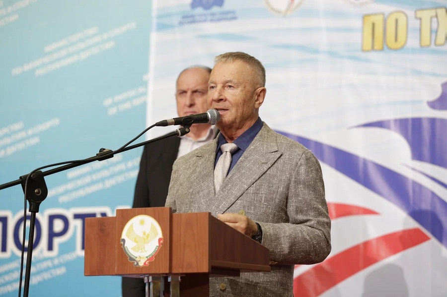 Абдулмуслим Абдулмуслимов наградил победителей Чемпионата России по паратхэквондо