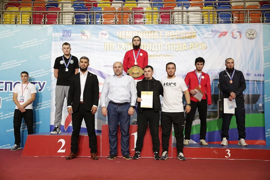 Абдулмуслим Абдулмуслимов наградил победителей Чемпионата России по паратхэквондо