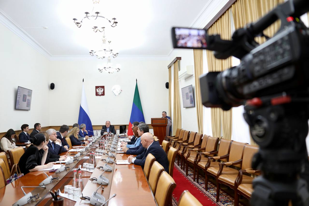 Правительство Дагестана поддержало инвестора, реализующего проект по строительству суперинтенсивного сада в Дербентском районе