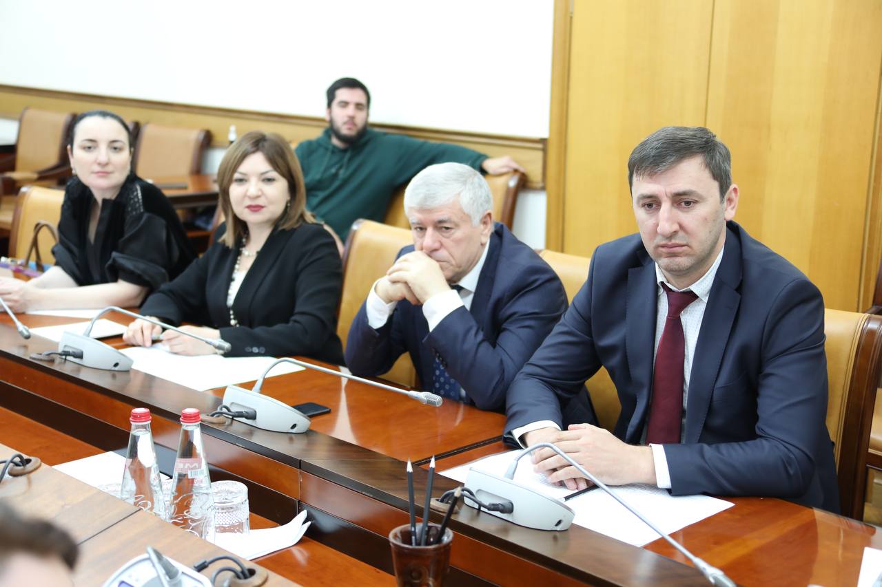 Правительство Дагестана поддержало инвестора, реализующего проект по строительству суперинтенсивного сада в Дербентском районе