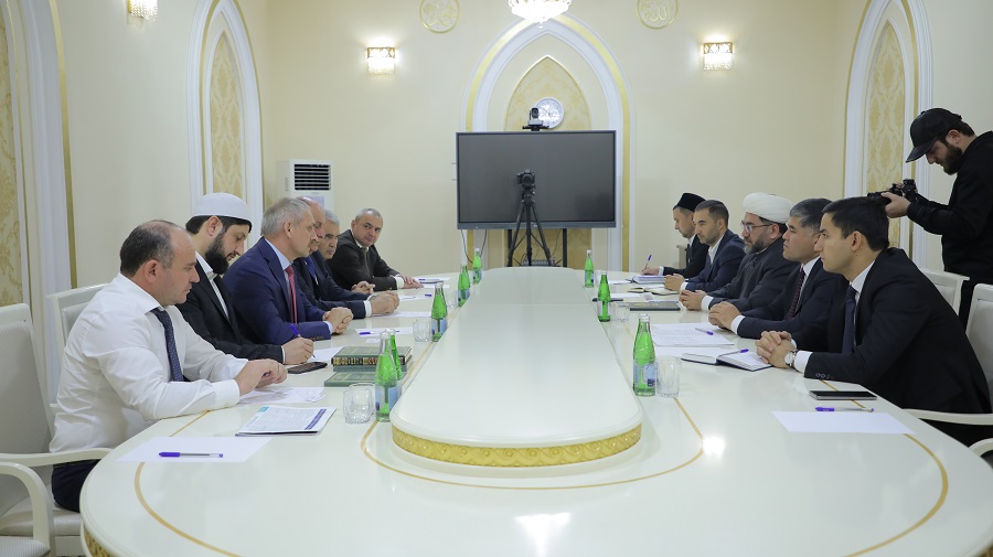 Абдулмуслим Абдулмуслимов встретился с муфтием Узбекистана