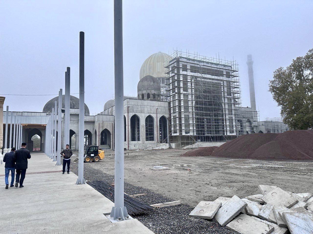 Абдулмуслим Абдулмуслимов посетил место строительства мемориала имама аль-Бухари в Узбекистане