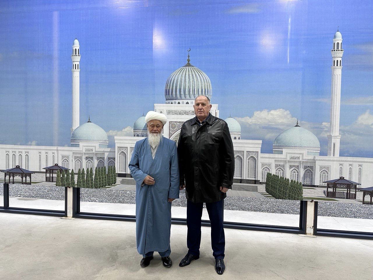 Абдулмуслим Абдулмуслимов посетил место строительства мемориала имама аль-Бухари в Узбекистане