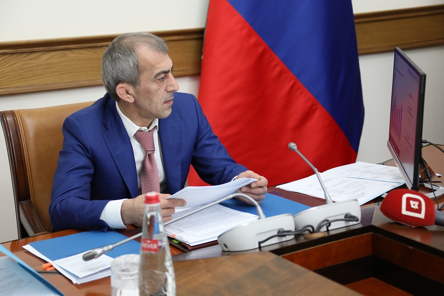 Абдулмуслимов: Правительство РД завершает подготовку проекта бюджета на 2024 год и плановый период 2025 и 2026 годов