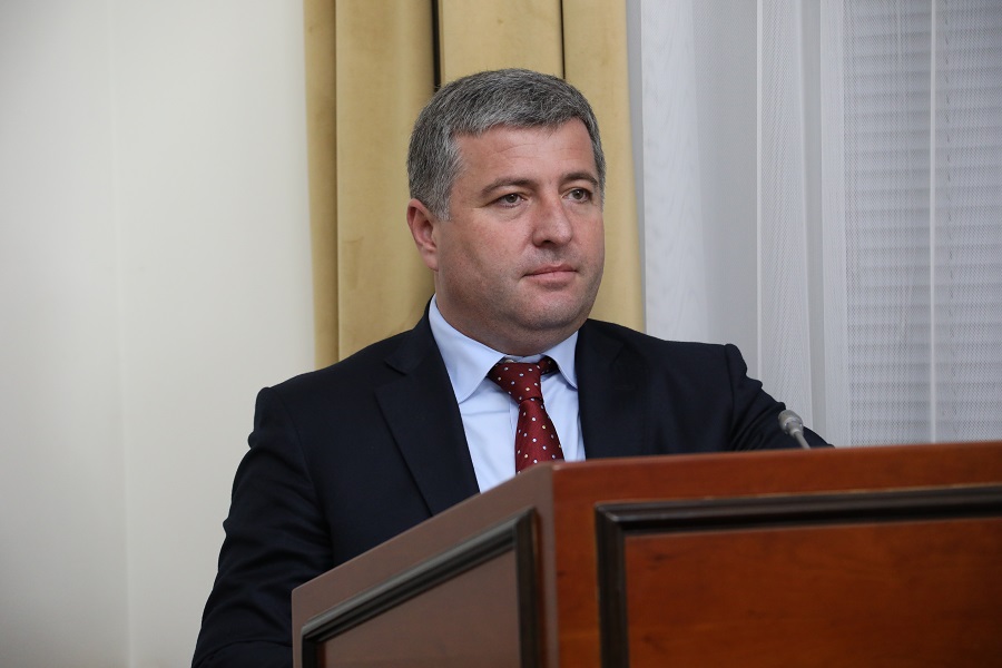 Абдулмуслимов: Правительство РД завершает подготовку проекта бюджета на 2024 год и плановый период 2025 и 2026 годов