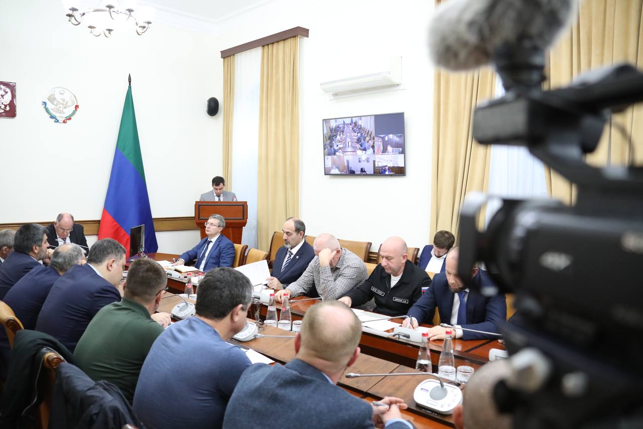 Правительство РД держит на особом контроле процесс строительства объектов образования в рамках нацпроектов