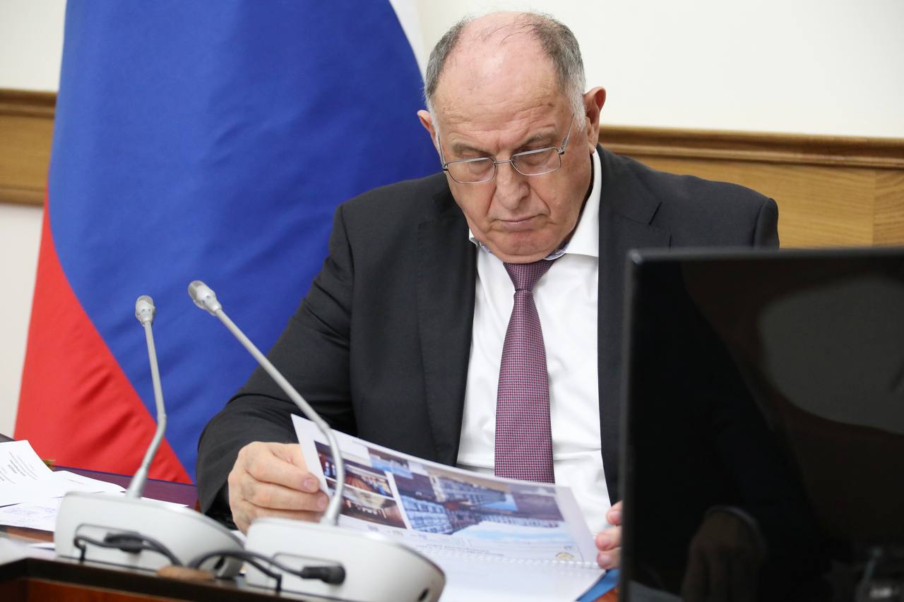Правительство РД держит на особом контроле процесс строительства объектов образования в рамках нацпроектов