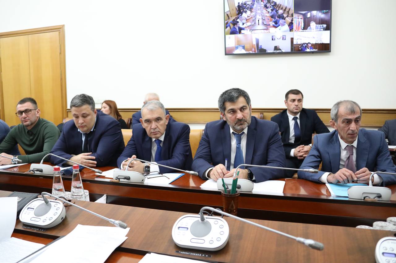 Правительство РД держит на особом контроле процесс строительства объектов образования в рамках нацпроектов