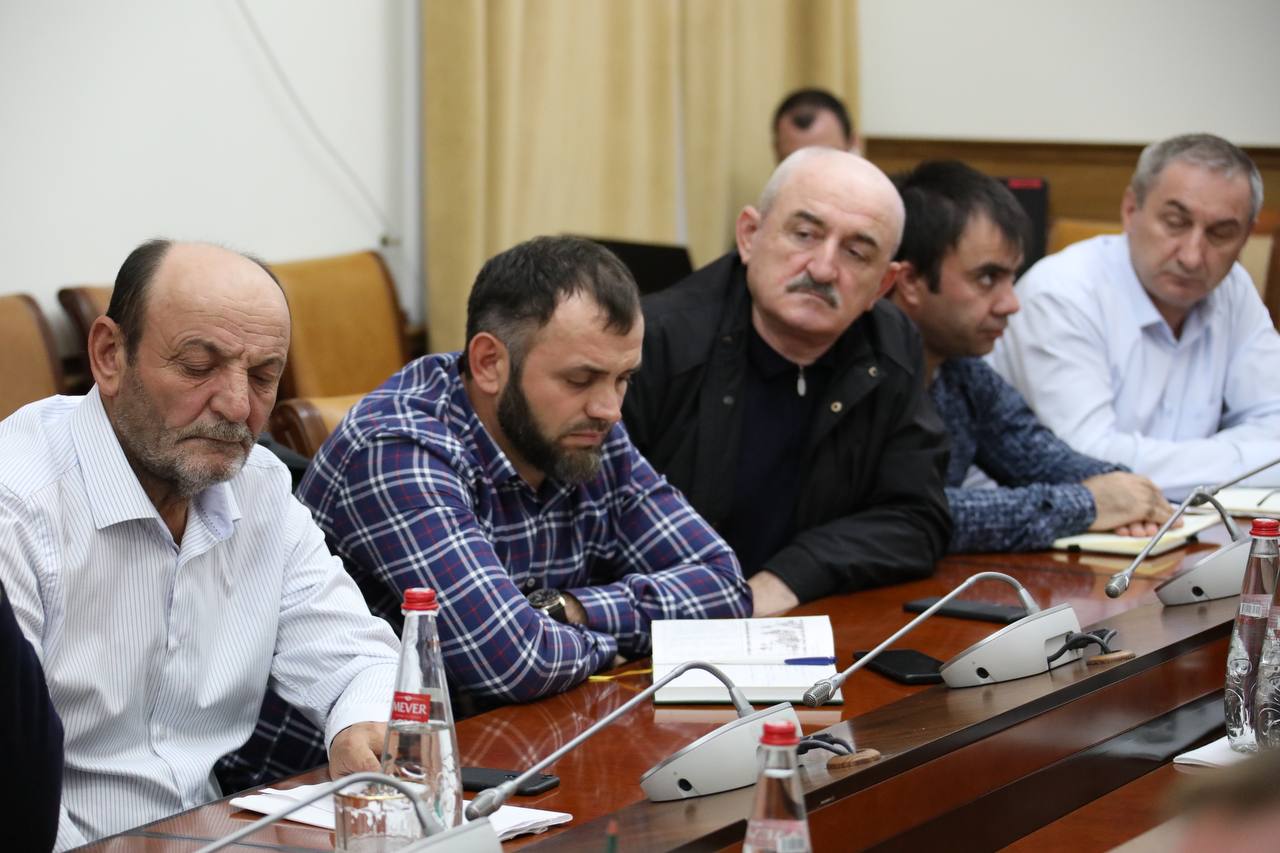 Правительство РД держит на особом контроле процесс строительства объектов образования в рамках нацпроектов