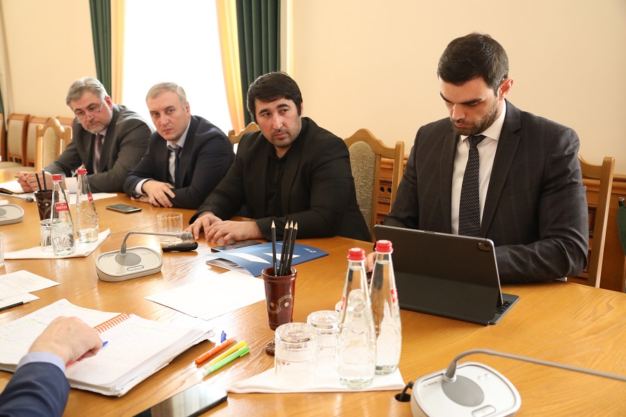 Правительство Дагестана усилит обратную связь органов власти в социальных сетях