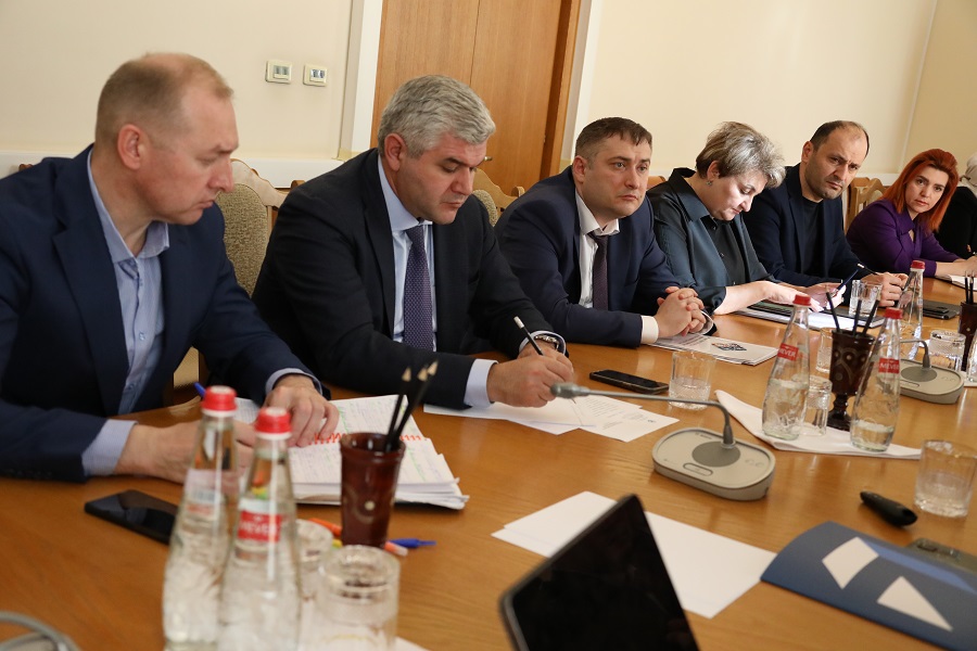 Правительство Дагестана усилит обратную связь органов власти в социальных сетях