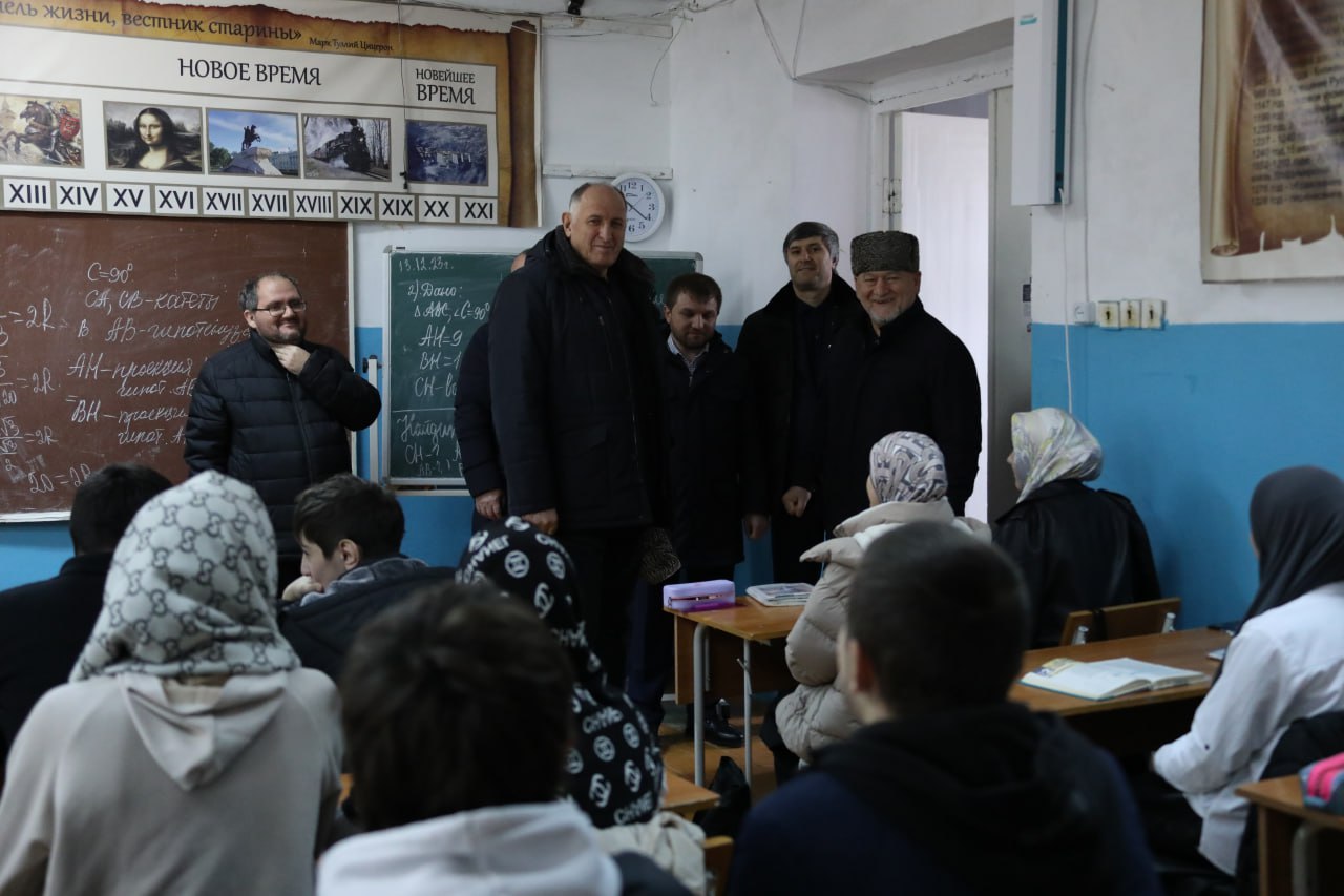 Часть школьников шамилькалинской школы переведут в здание администрации Унцукульского района