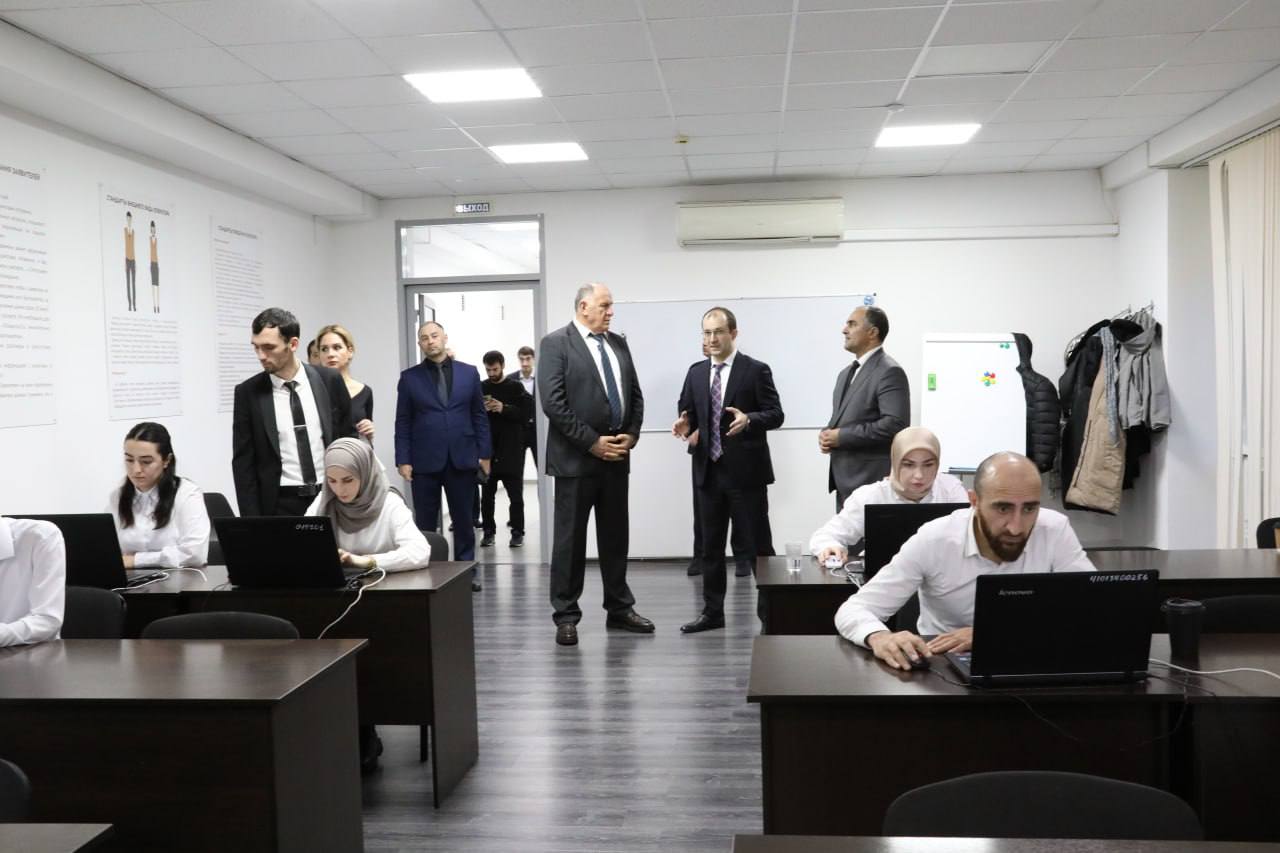 В Махачкале запустили работу нового «Цифрового МФЦ»