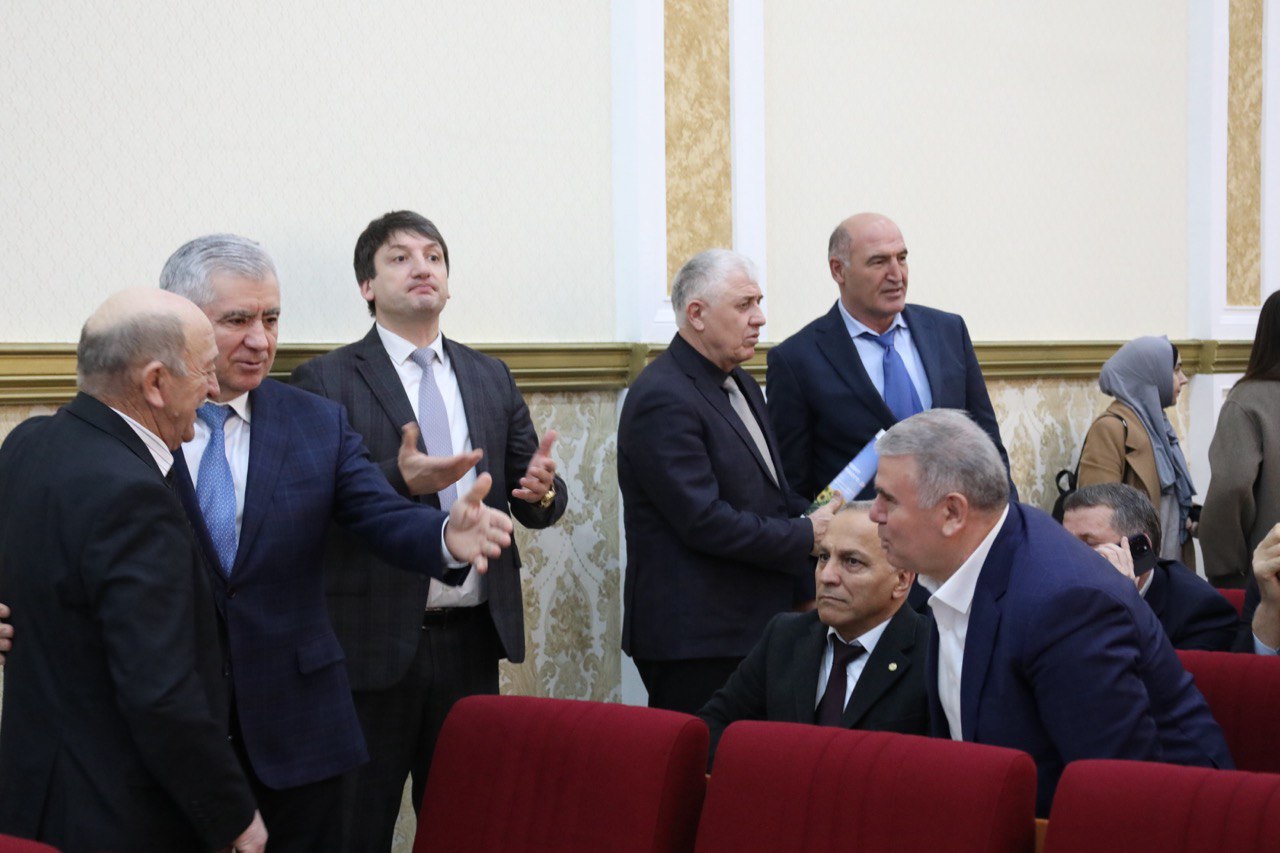 Более 200 человек приняли участие в стратсессии по продовольственной безопасности в Махачкале