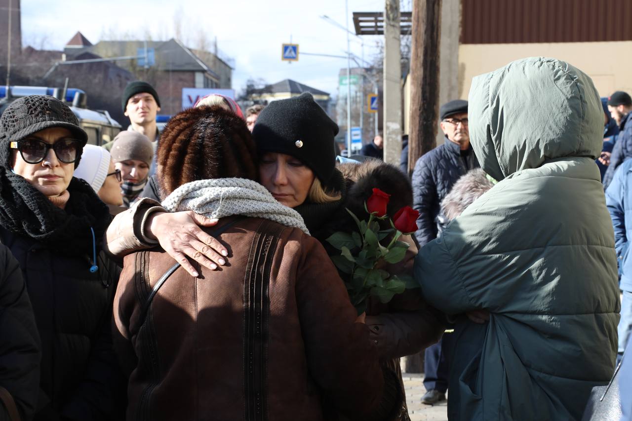 В Махачкале простились с известным композитором Мурадом Кажлаевым