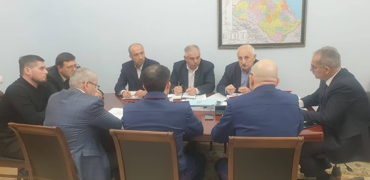 В Правительстве Дагестана обсудили вопросы обращения с безнадзорными животными