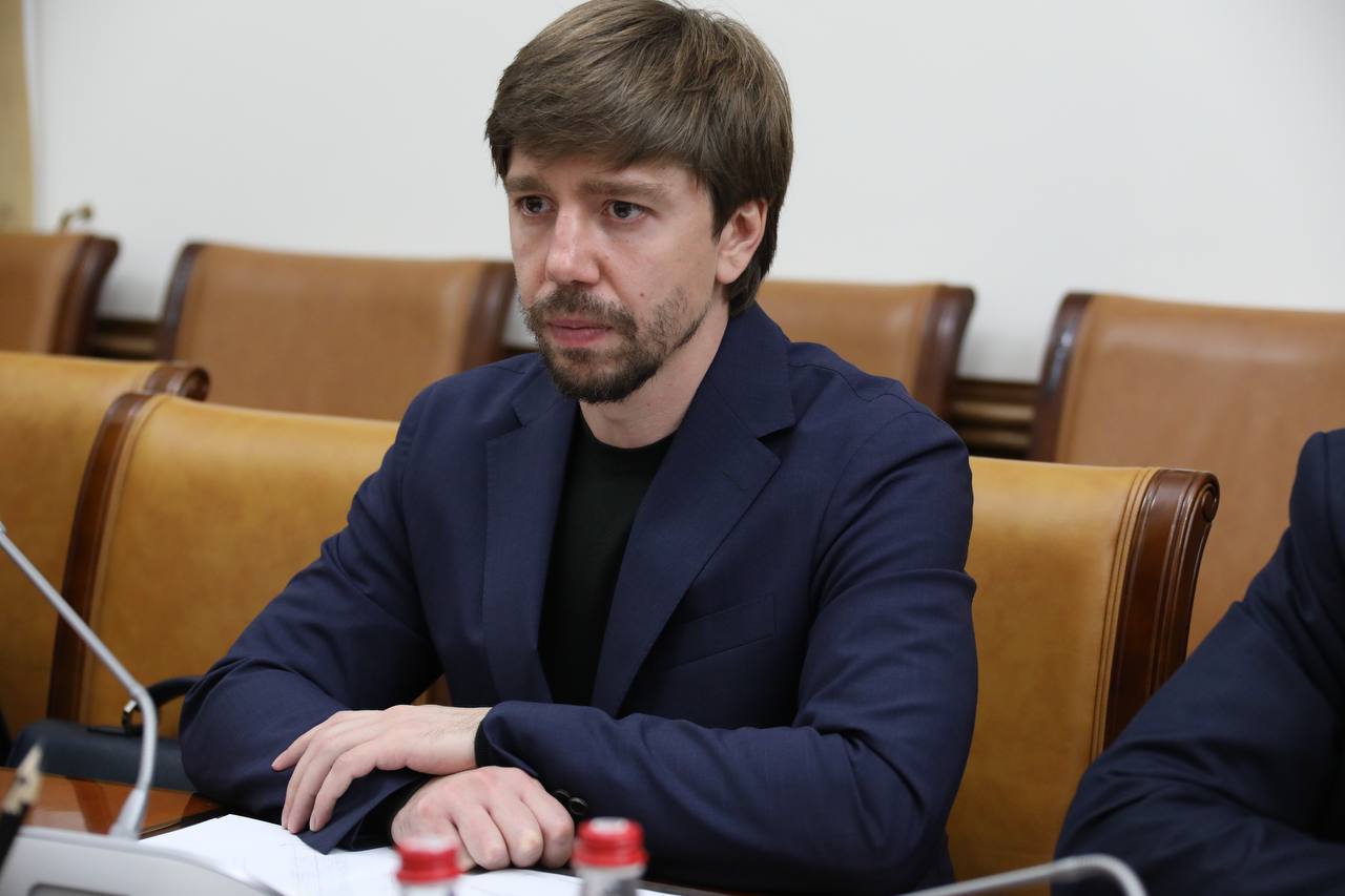 Решение проблем со вхождением судов в порт Махачкалы под контролем властей Дагестана