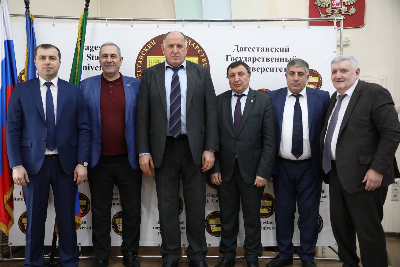 Правительство РД заключило соглашение с 5 вузами о допподдержке участников СВО