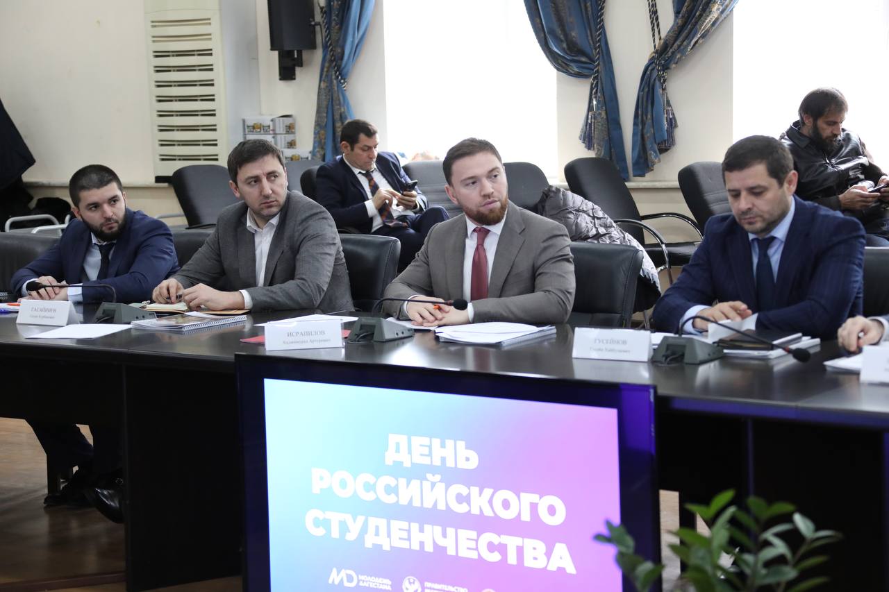 Правительство РД заключило соглашение с 5 вузами о допподдержке участников СВО