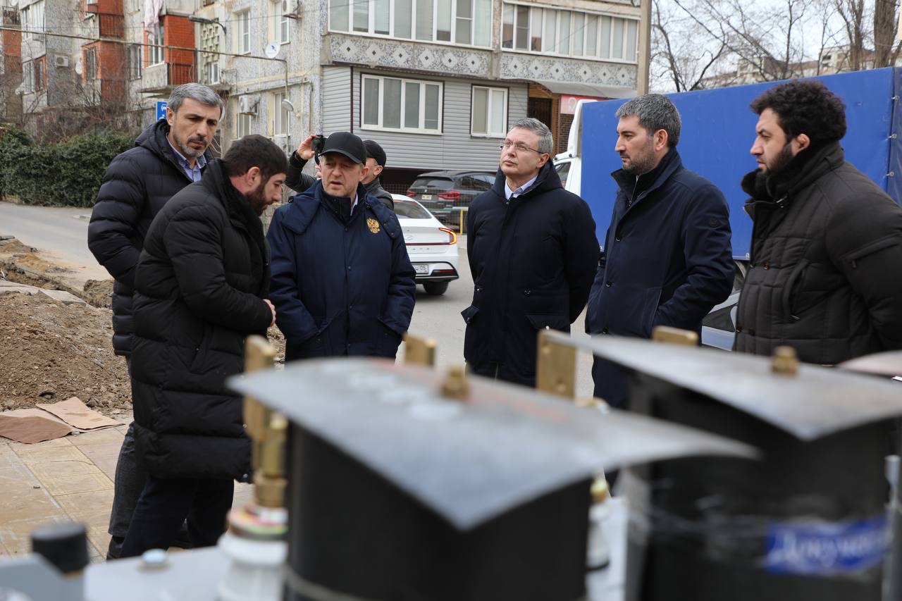 Правительственная делегация ознакомилась с ходом ремонта энергообъектов в Махачкале