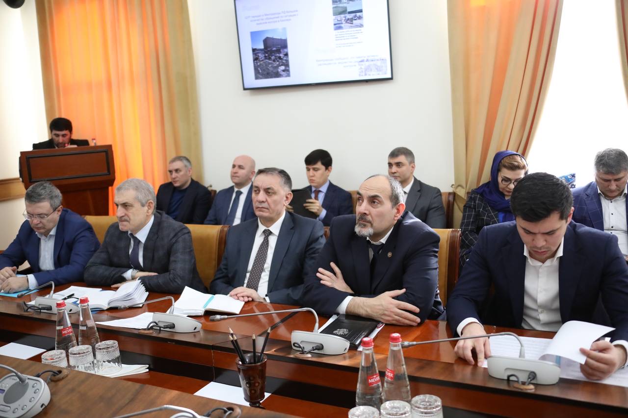В Правительстве Дагестана прошло заседание Оперативного штаба по устойчивому развитию экономики