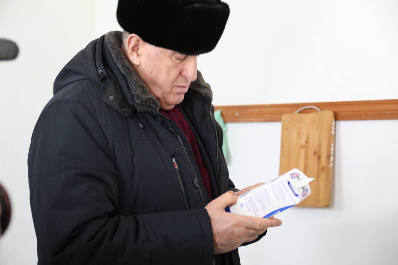 Абдулмуслим Абдулмуслимов проинспектировал ход строительства школы в Хасавюрте
