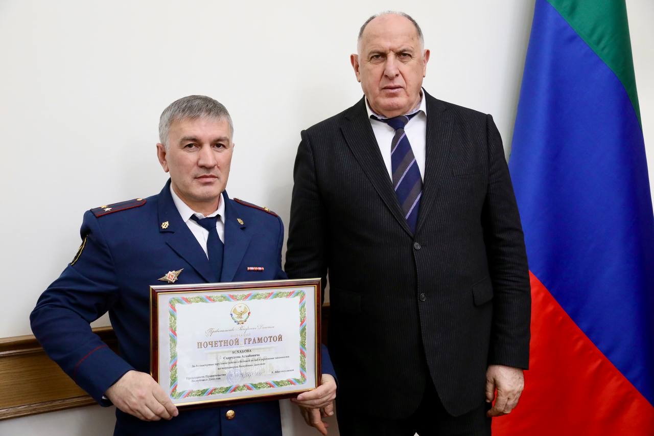 Абдулмуслим Абдулмуслимов вручил госнаграды отличившимся дагестанцам ко Дню защитника Отечества