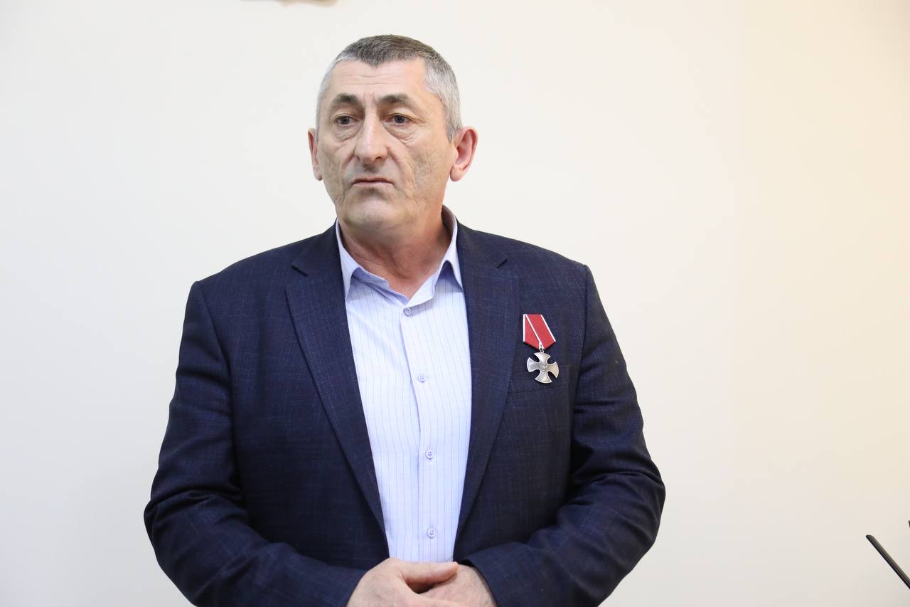 Абдулмуслим Абдулмуслимов встретился с семьями военнослужащих, принимающих участие в СВО