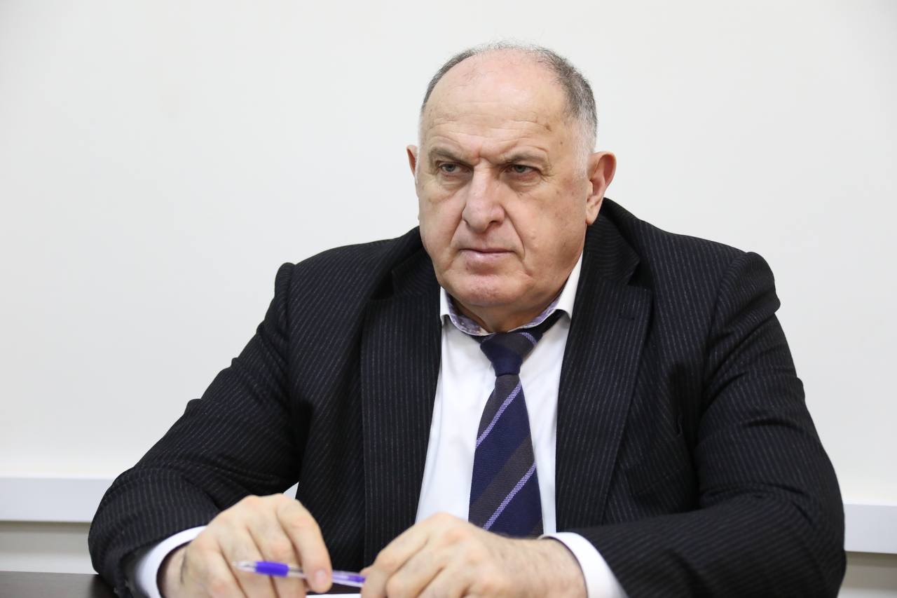 Абдулмуслим Абдулмуслимов встретился с семьями военнослужащих, принимающих участие в СВО