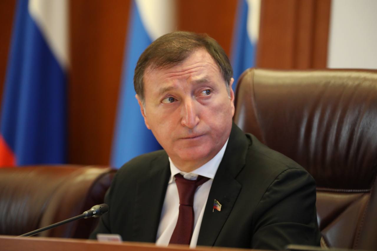Абдулмуслим Абдулмуслимов представил отчет о деятельности Правительства Дагестана за 2023 год