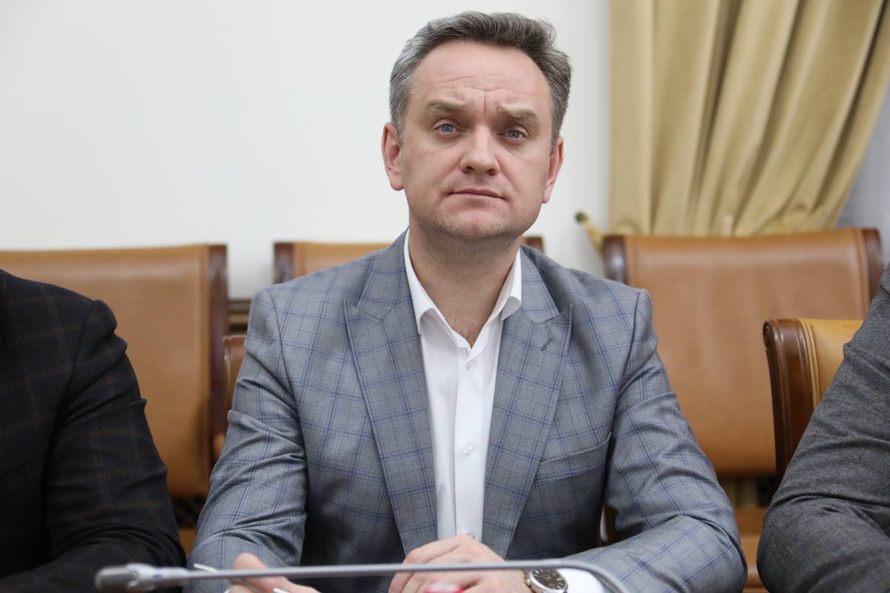 Переселение граждан из аварийного жилья обсудили под руководством Абдулмуслима Абдулмуслимова