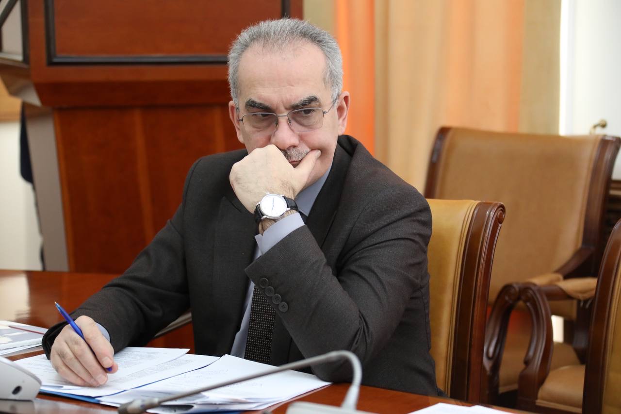 Абдулмуслим Абдулмуслимов поручил проработать вопрос внедрения механизмов льготного кредитования для птицеводческих хозяйств