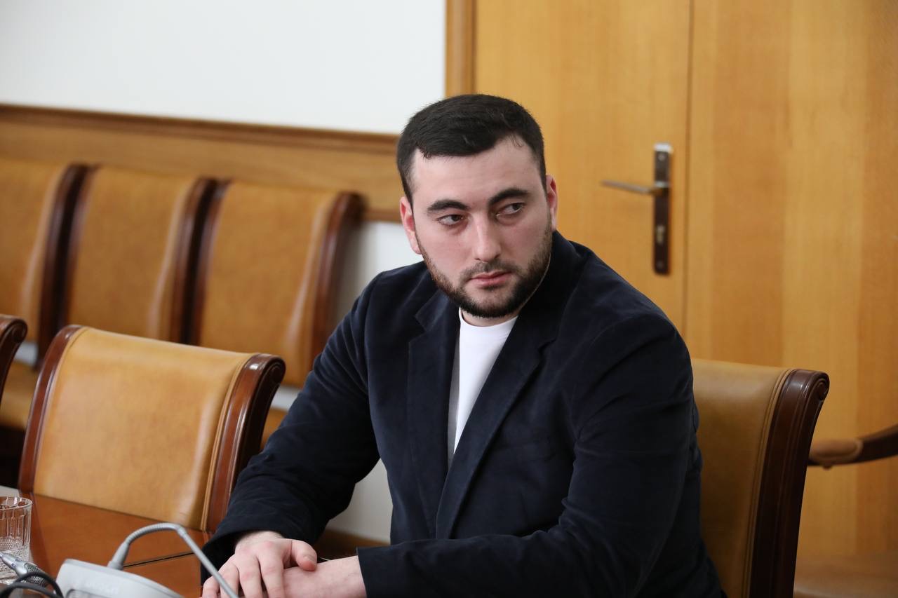 Абдулмуслим Абдулмуслимов поручил проработать вопрос внедрения механизмов льготного кредитования для птицеводческих хозяйств
