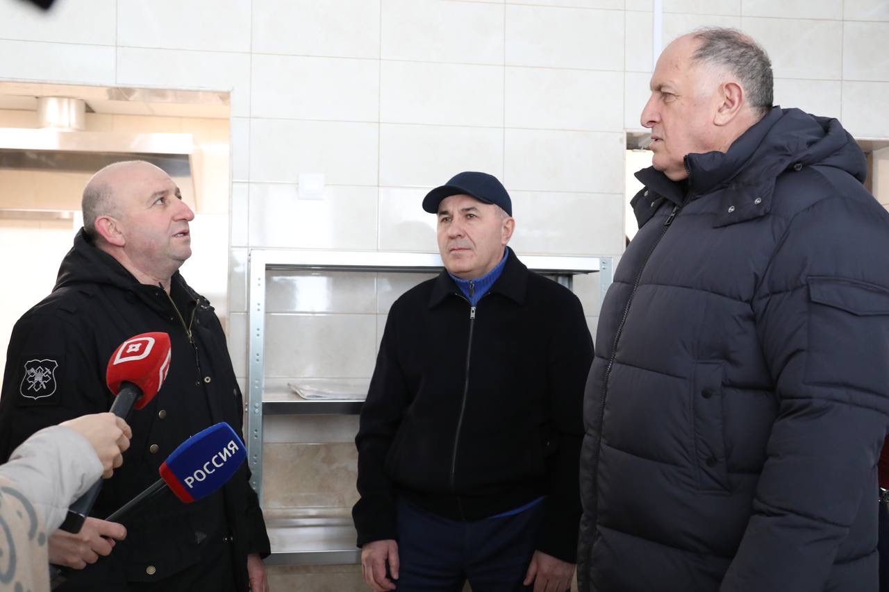 Абдулмуслим Абдулмуслимов проверил готовность к открытию нового детсада на 250 мест в Избербаше