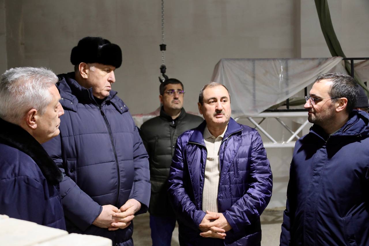 Абдулмуслим Абдулмуслимов ознакомился с ходом реконструкции Азербайджанского театра