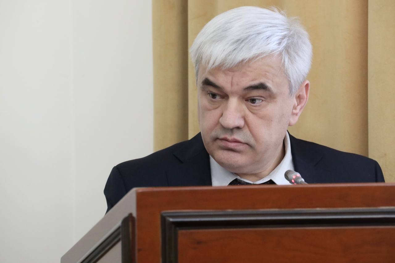 Абдулмуслим Абдулмуслимов провёл заседание Совета по координации деятельности контролирующих и правоохранительных органов в финансово-бюджетной сфере при Главе РД