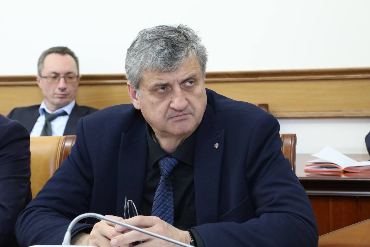 Абдулмуслим Абдулмуслимов провёл заседание Совета по координации деятельности контролирующих и правоохранительных органов в финансово-бюджетной сфере при Главе РД