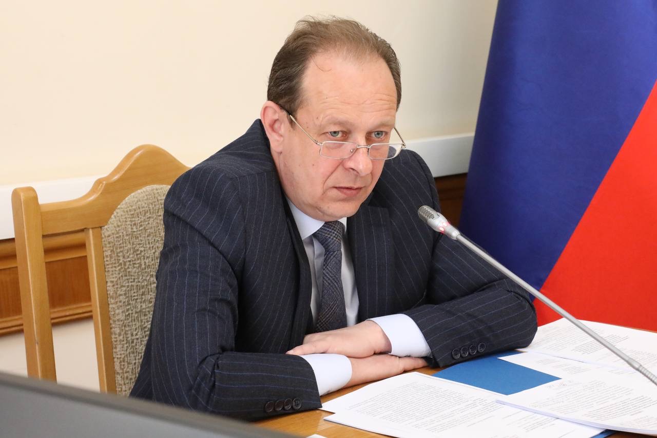 Заседание Комиссии по делам несовершеннолетних и защите их прав состоялось в Правительстве Дагестана