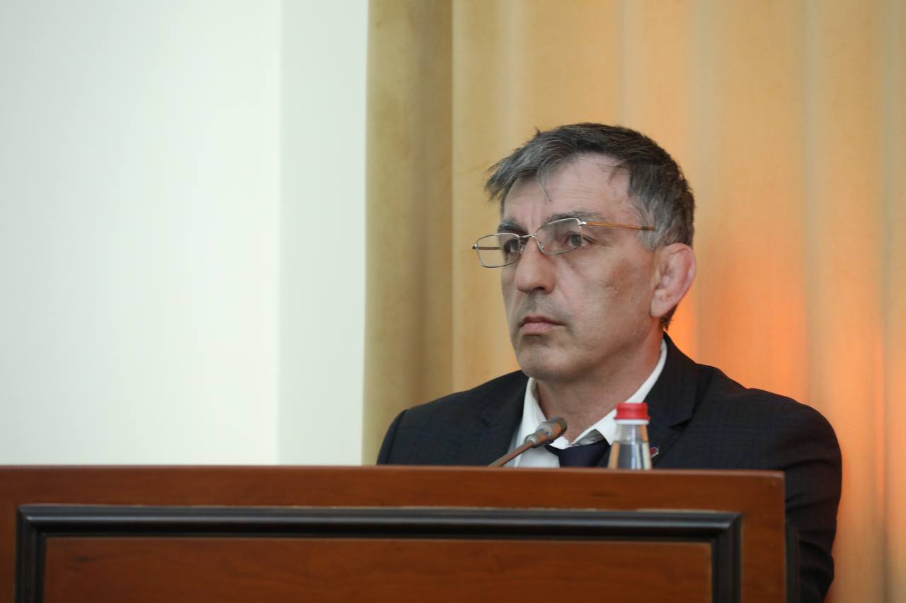 Абдулмуслим Абдулмуслимов провёл еженедельное заседание Оперативного штаба