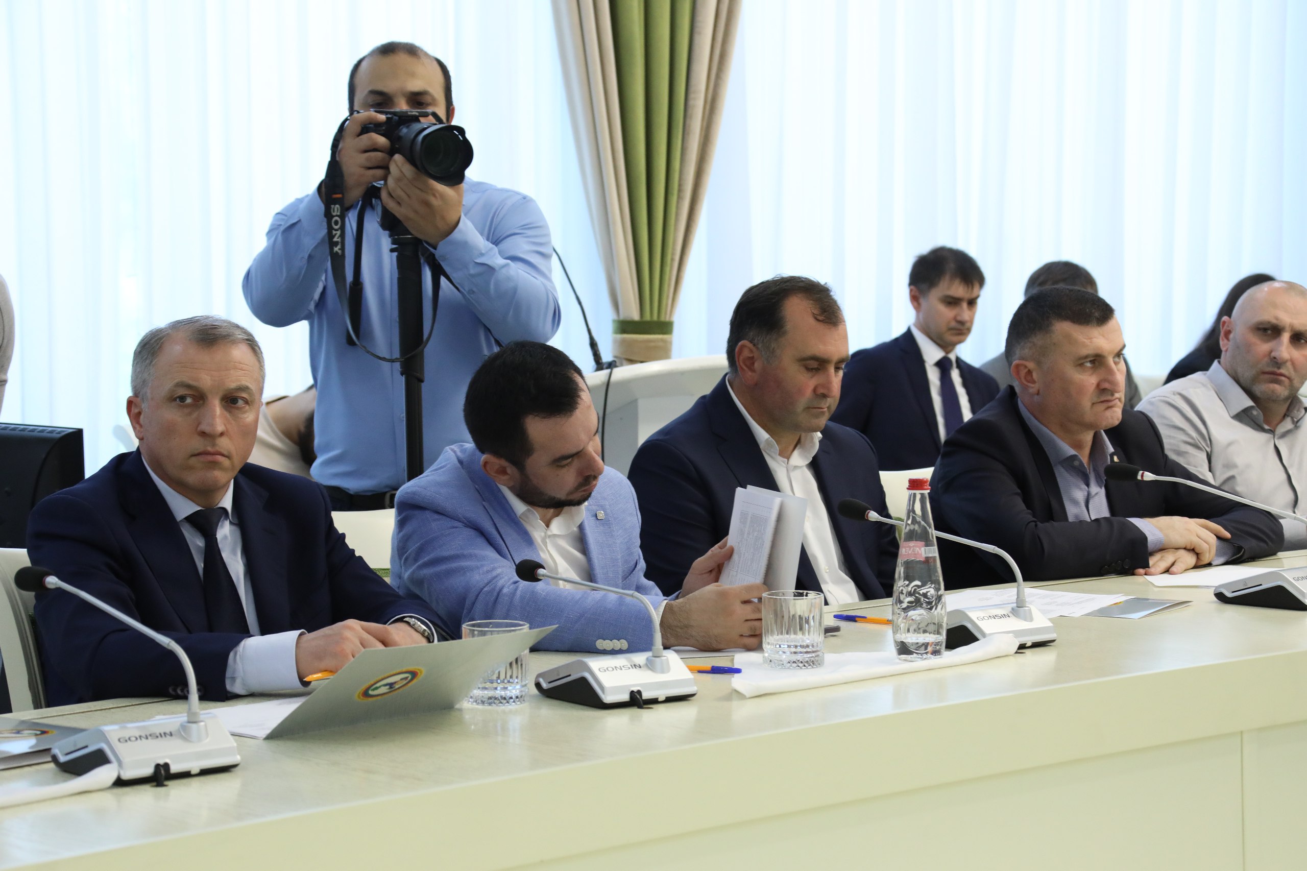 Абдулмуслим Абдулмуслимов принял участие в заседании правления Ассоциации «Совет муниципальных образований»