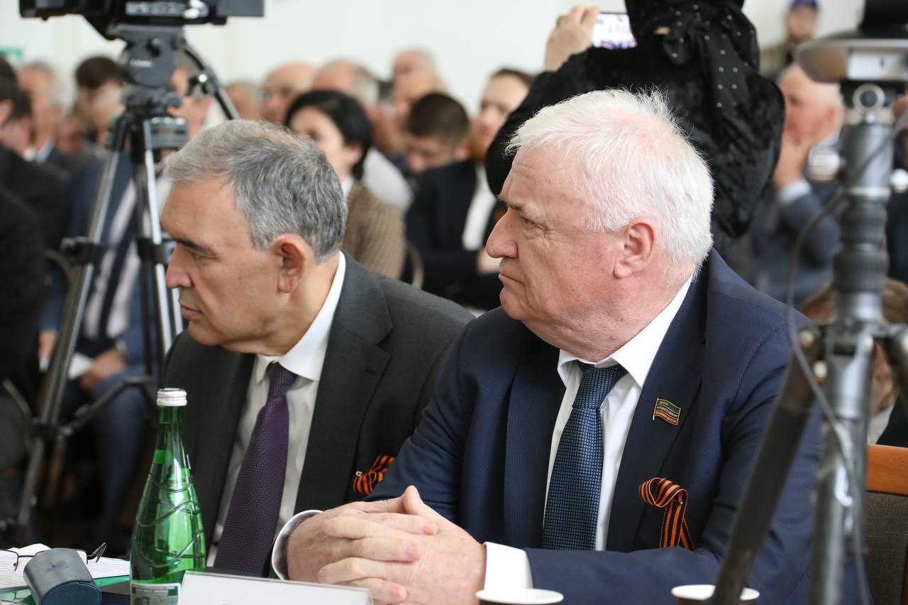 Абдулмуслим Абдулмуслимов принял участие в работе Стратегической сессии по подготовке кадров для АПК