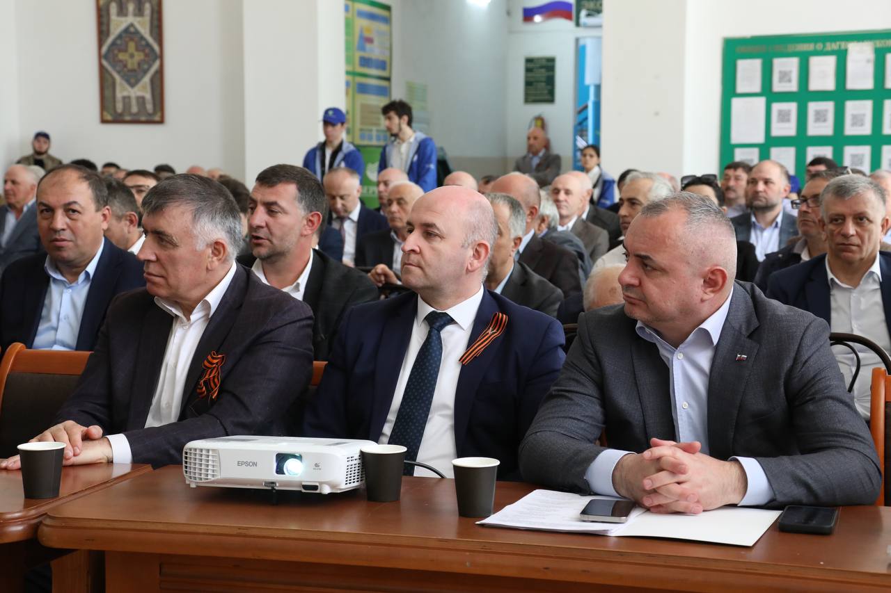 Абдулмуслим Абдулмуслимов принял участие в работе Стратегической сессии по подготовке кадров для АПК