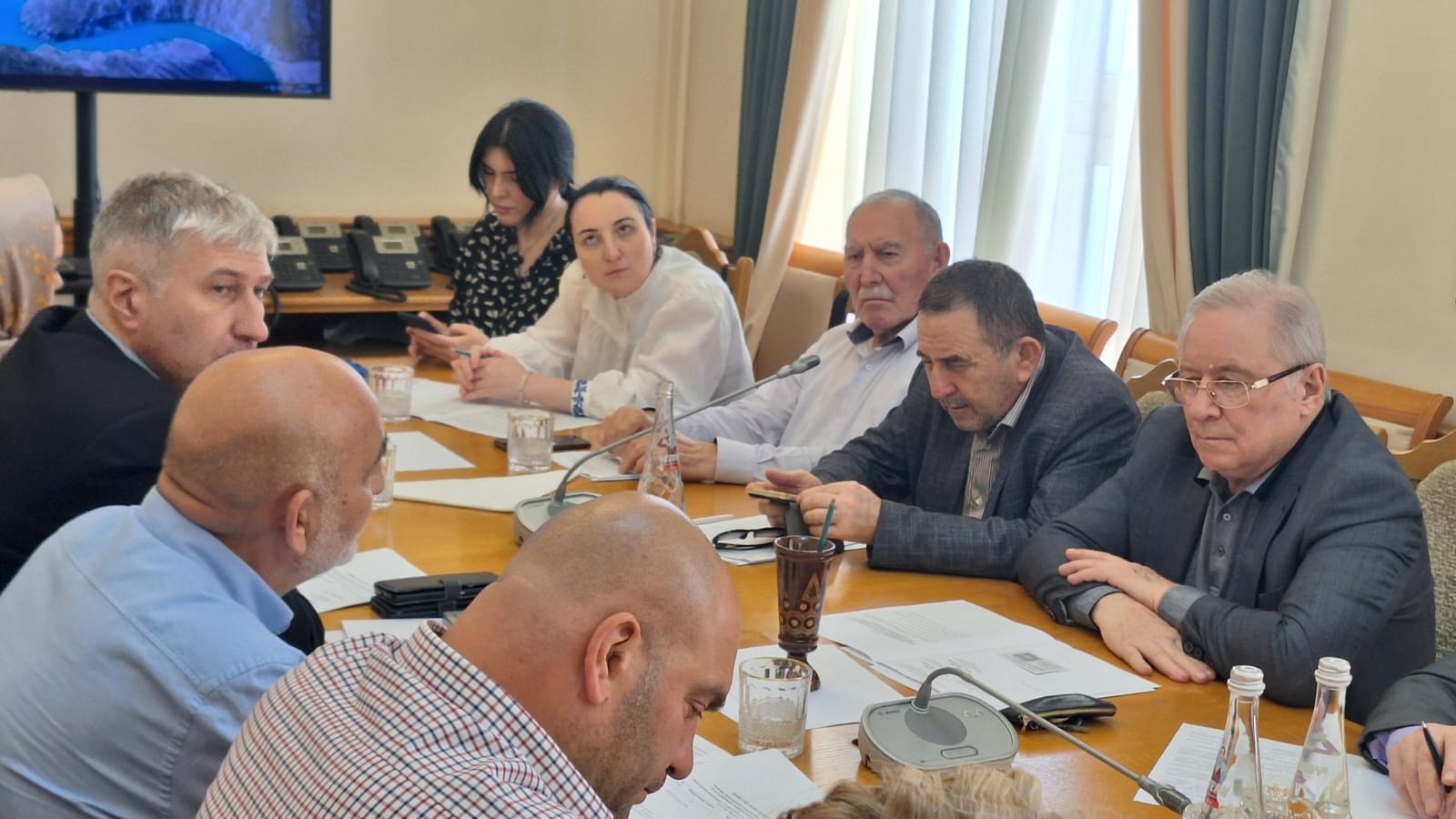 Заседание трёхсторонней комиссии по регулированию социально-трудовых отношений прошло в Правительстве Дагестана