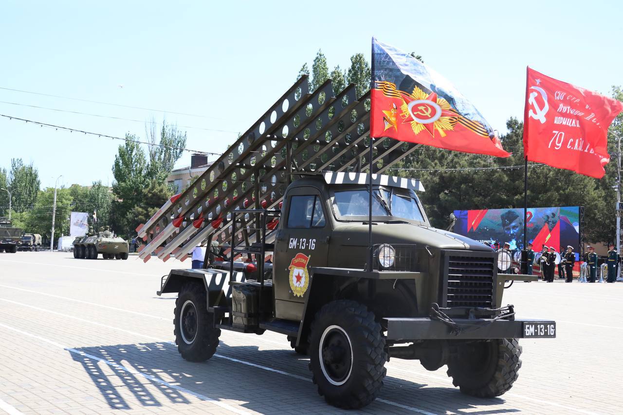 Военный Парад по случаю 79-й годовщины Победы в Великой Отечественной войне прошел в Каспийске