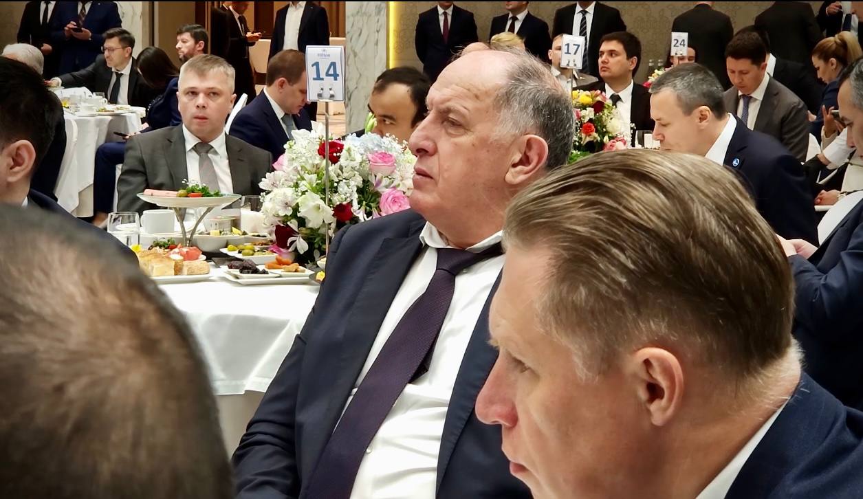 Абдулмуслим Абдулмуслимов принял участие в бизнес-завтраке в рамках деловой программы Совета регионов в Ташкенте