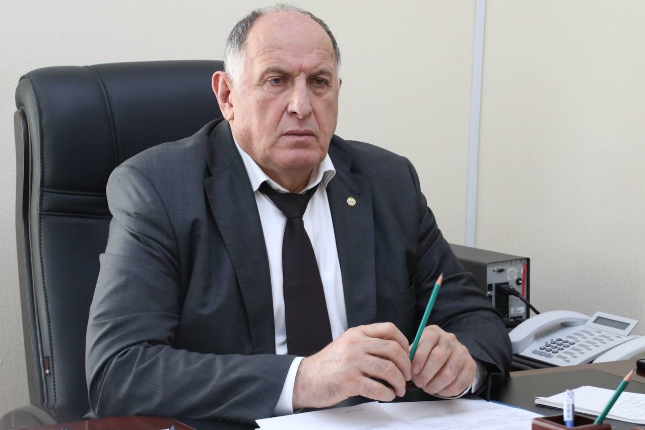 Абдулмуслим Абдулмуслимов провел личный прием граждан