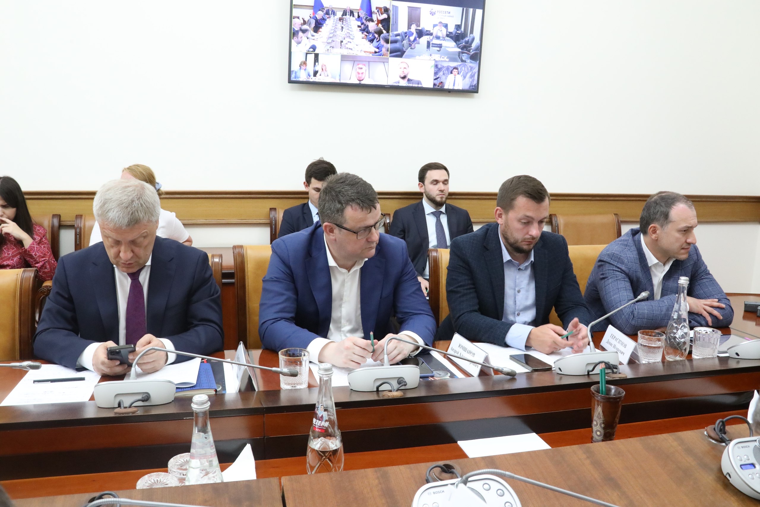 Абдулмуслим Абдулмуслимов и Сергей Назаров обсудили вопросы развития Дагестана