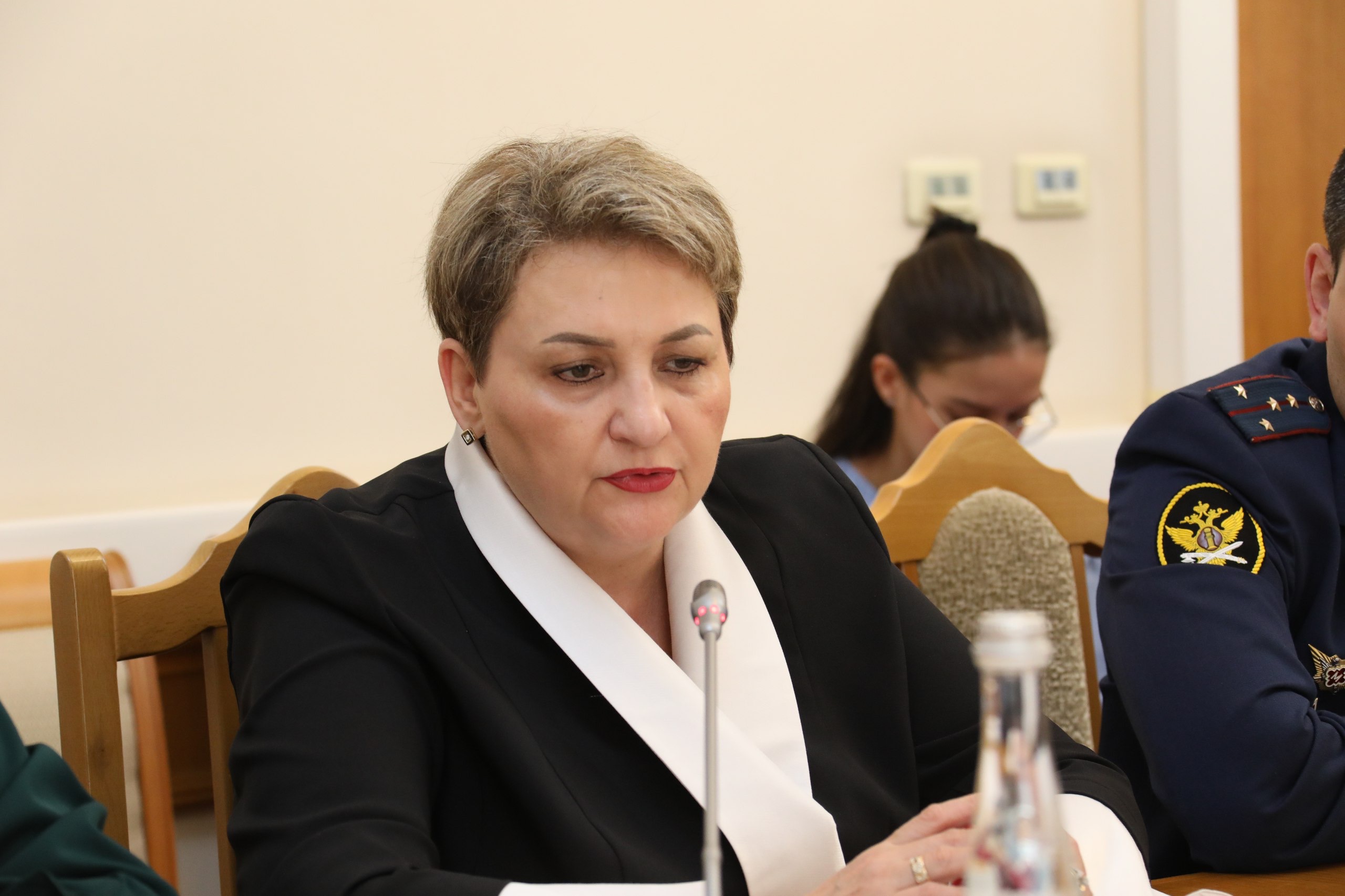 Дагестанцев предупреждают о повышенной активности клещей