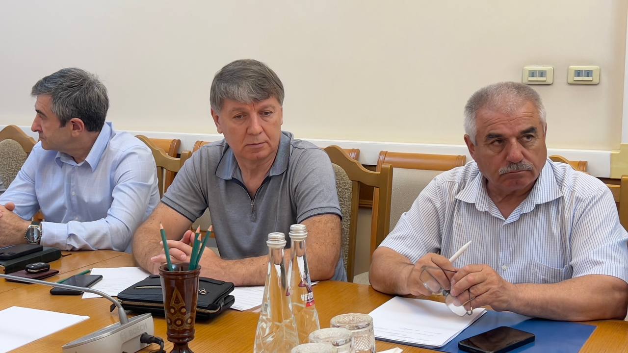 В Дагестане продолжается работа по биркованию и маркировке сельхозживотных