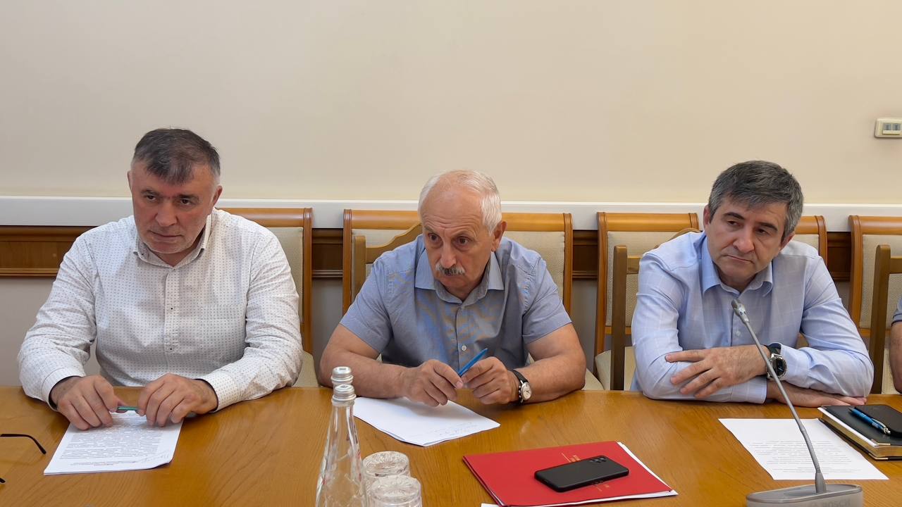 В Дагестане продолжается работа по биркованию и маркировке сельхозживотных